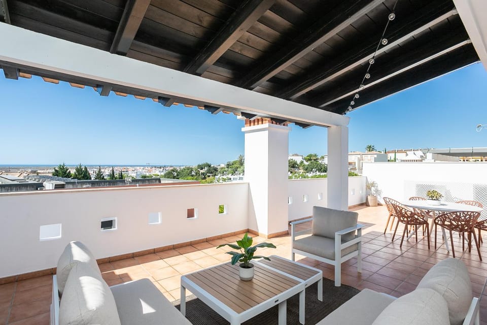 Villa Pegada with Sea View, Pool & Gym Villa in Tavira