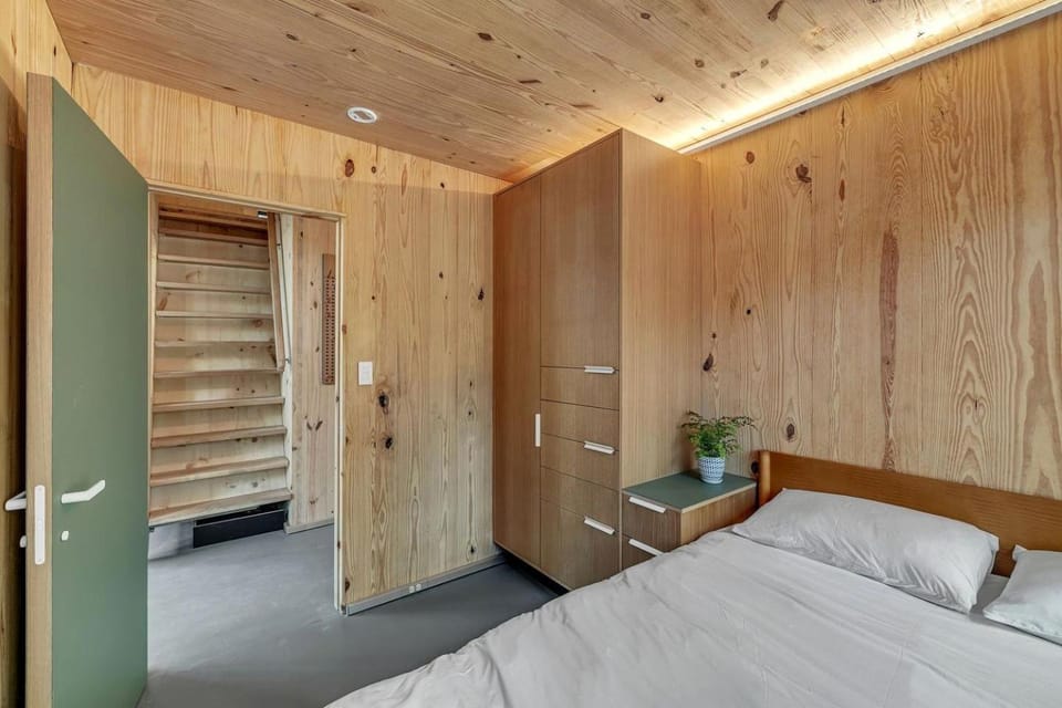 Serene Modern Tiny Home with Fiery Gizzard Reservoir Views Near Tracy City | Tennessee House in Tennessee