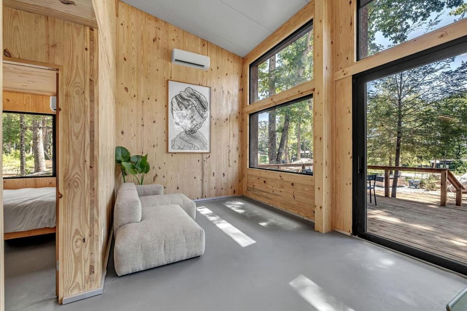 Serene Modern Tiny Home with Fiery Gizzard Reservoir Views Near Tracy City | Tennessee House in Tennessee
