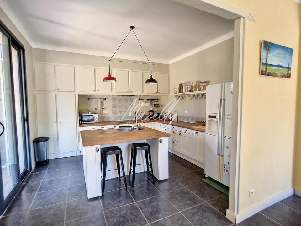 oven, pet friendly, stove