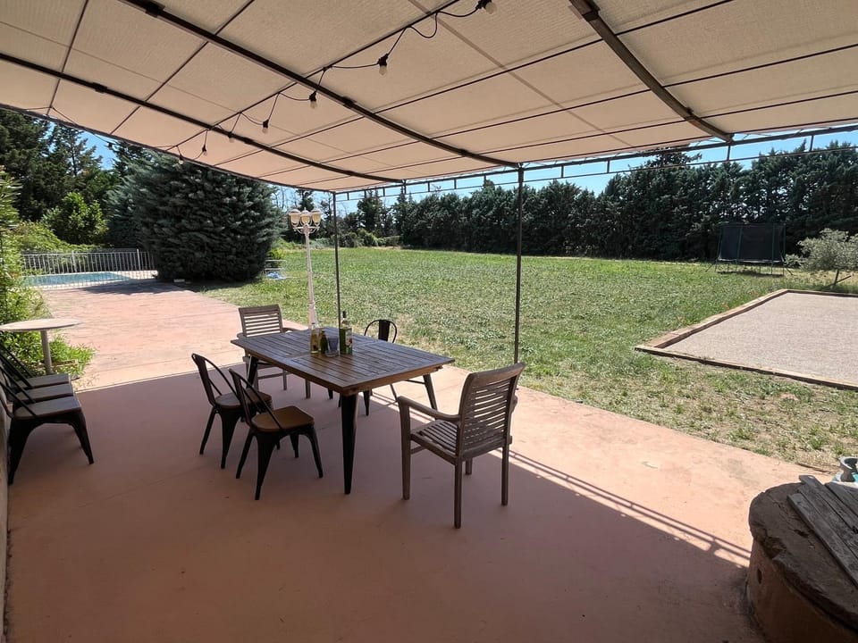 Patio, Garden, Dining area, Entertainment