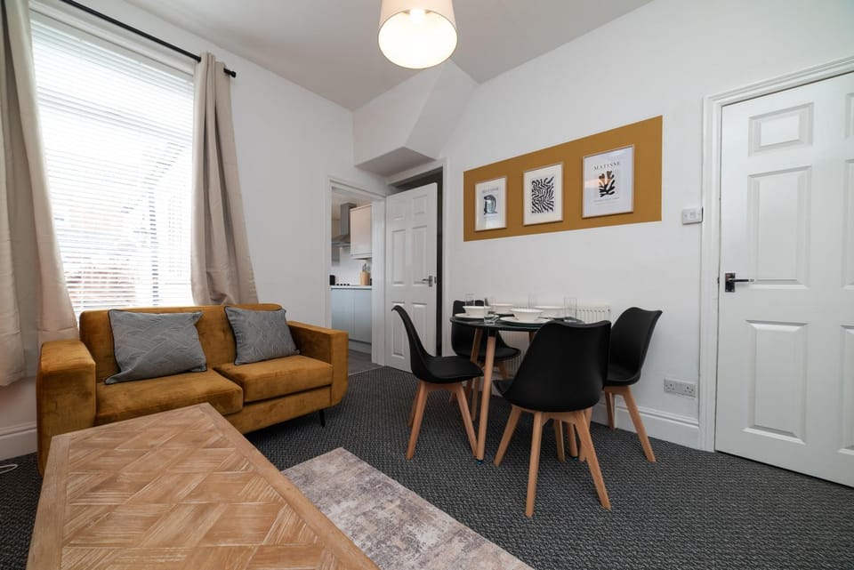 Hull City Stay Sleeps 6 House in Hull