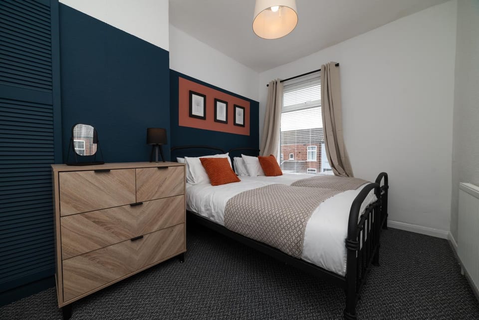 Hull City Stay Sleeps 6 House in Hull