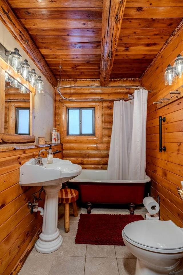 Cozy Rustic Log Cabin with Trails & Wildlife Near Yellowstone, Island Park Idaho Cabin in Island Park