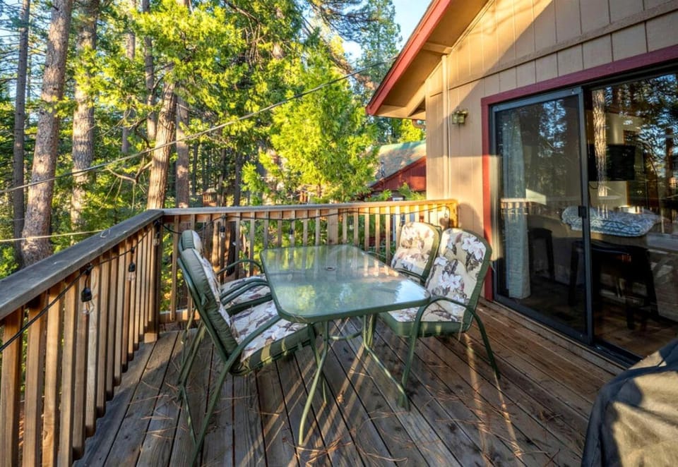 Enjoyable Cabin with Fireplace and Foosball in Twain Harte, California Cabin in Twain Harte