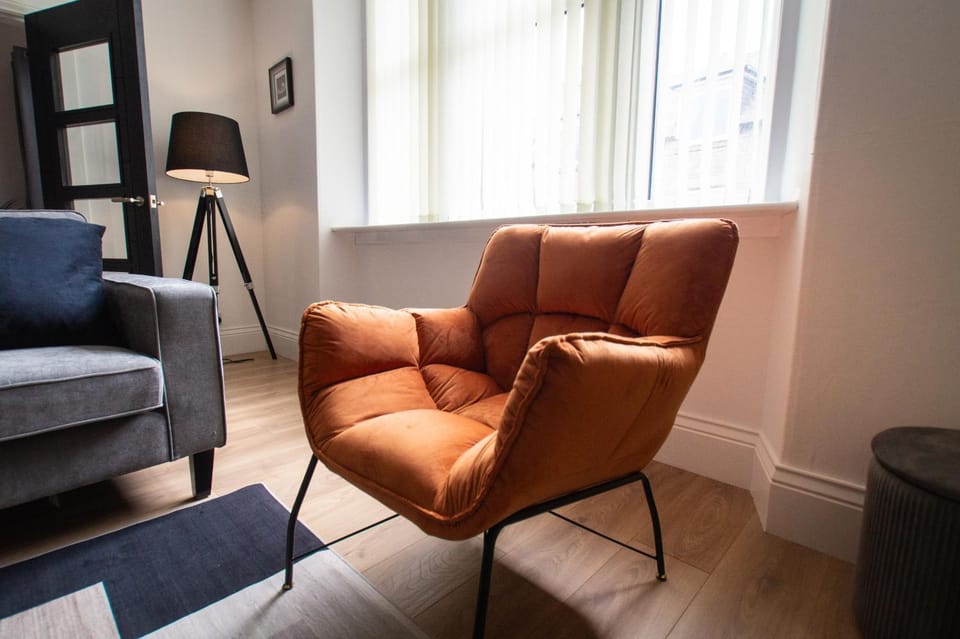 Communal lounge/ TV room, Living room