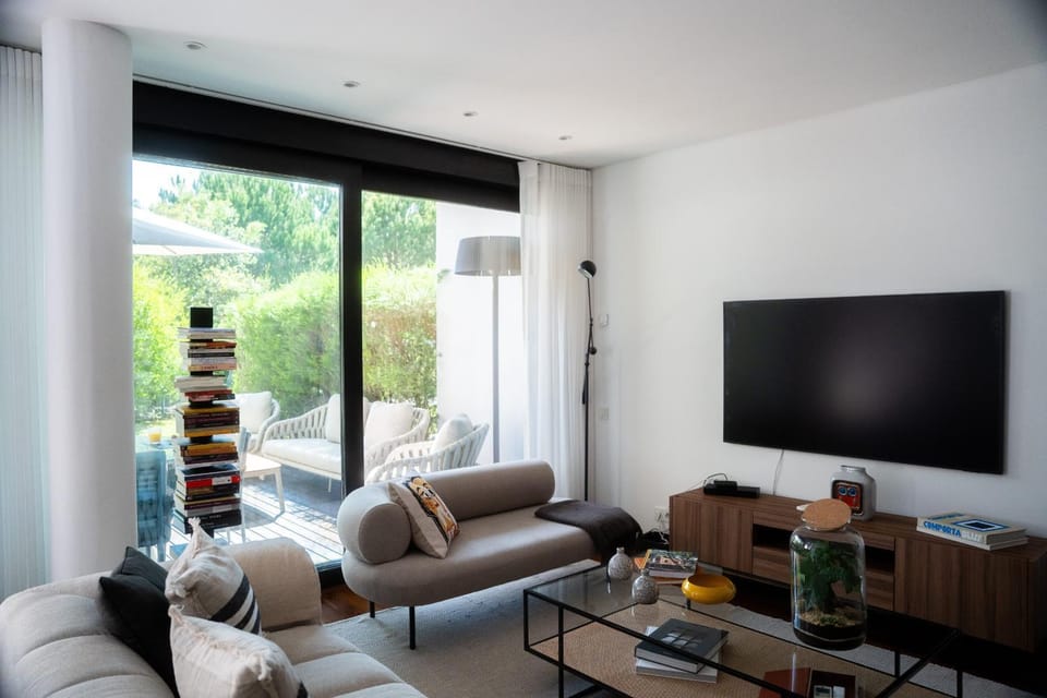 Communal lounge/ TV room, Living room