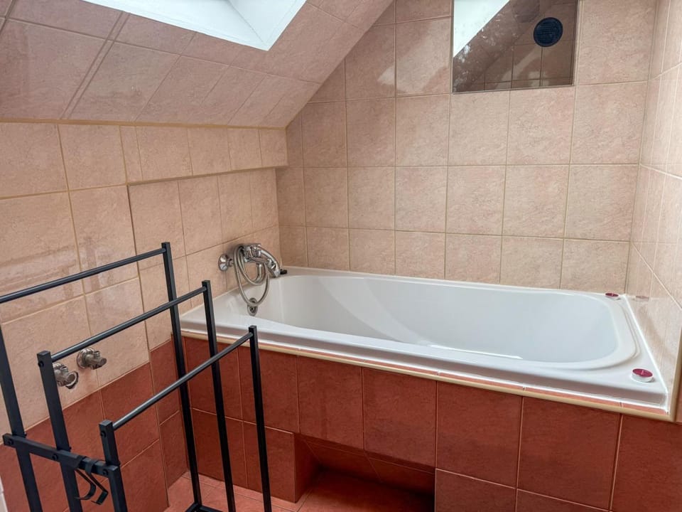 Bathroom, Bath