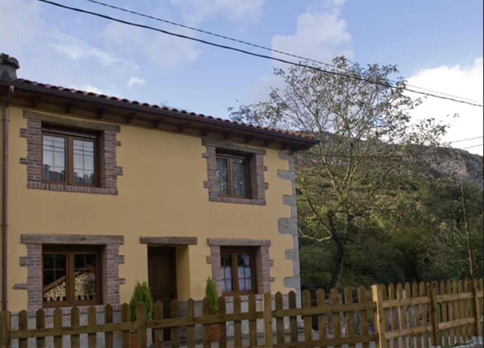 Casa Nansi House in Asturias