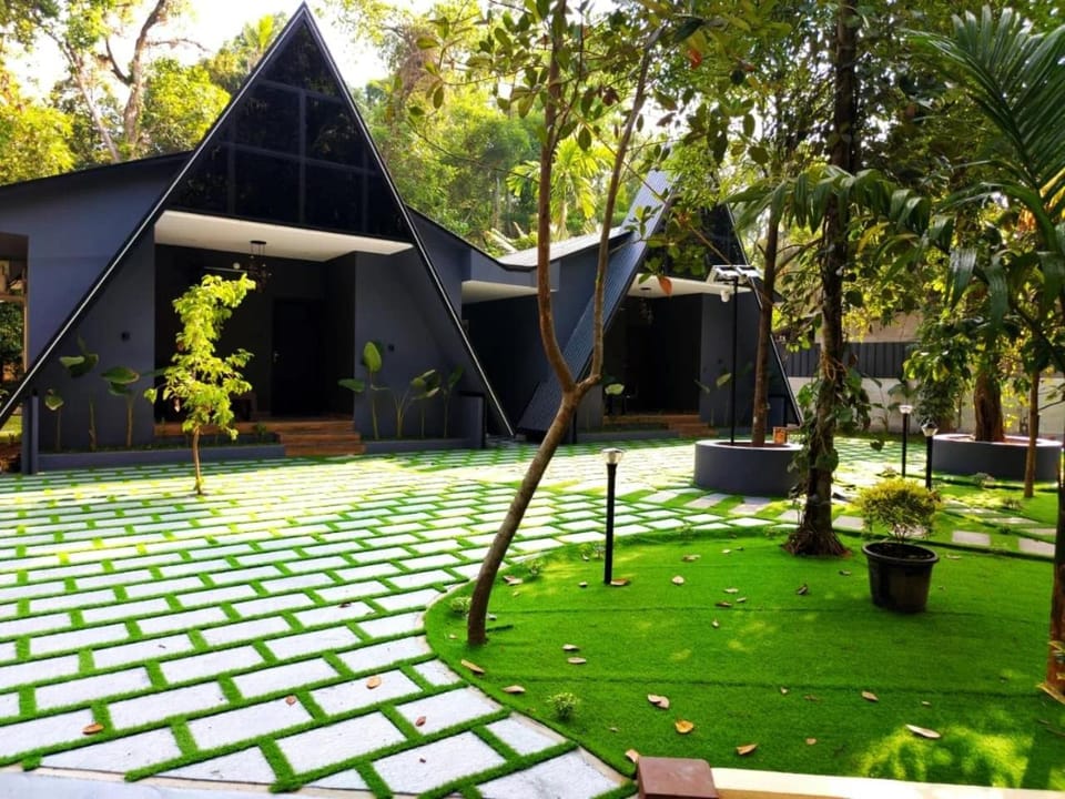 Creek Cottage Vacation rental in Kerala