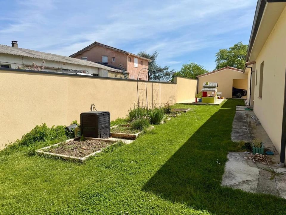 Garden, Garden view