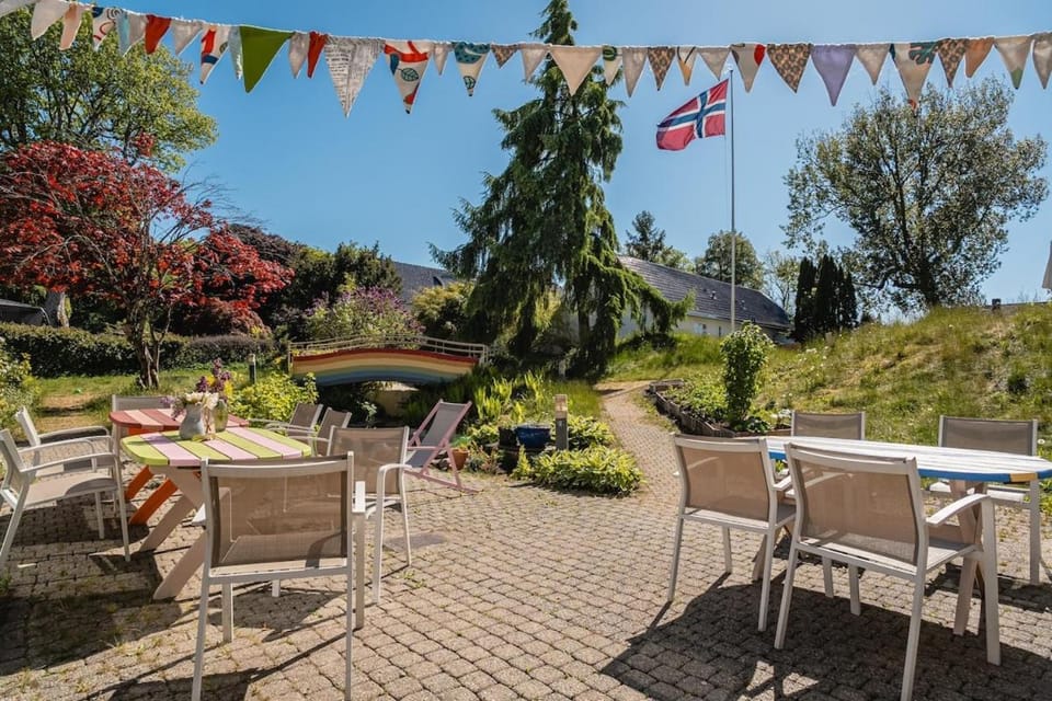 Patio, Garden
