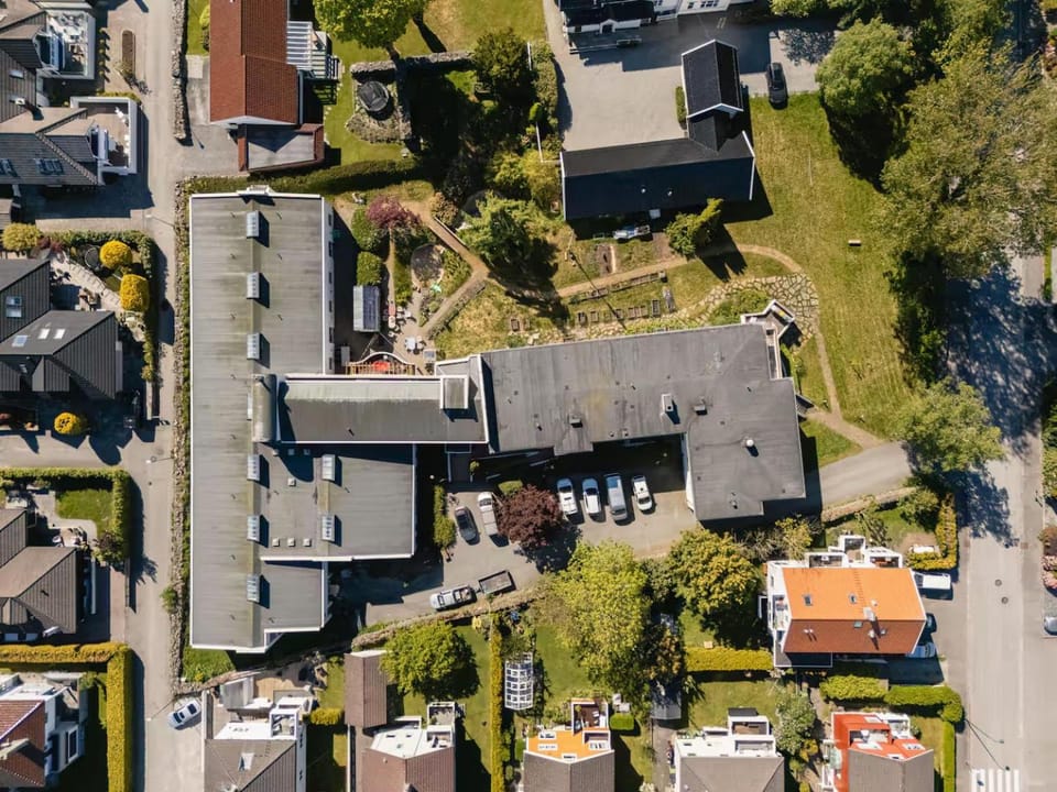 Property building, Bird's eye view