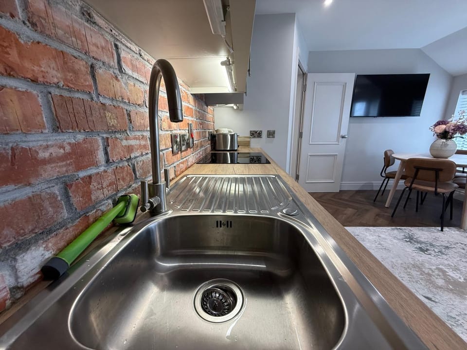TV and multimedia, Kitchen or kitchenette, stove