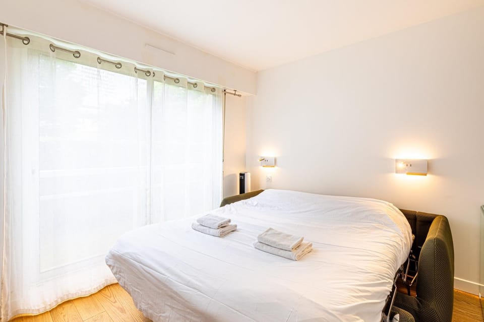 GuestReady - Bright Modern Stay near La Défense Apartment in Puteaux