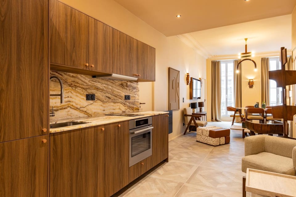 Kitchen or kitchenette, Living room, Seating area, Dining area, dishwasher, minibar, oven, pet friendly, stove