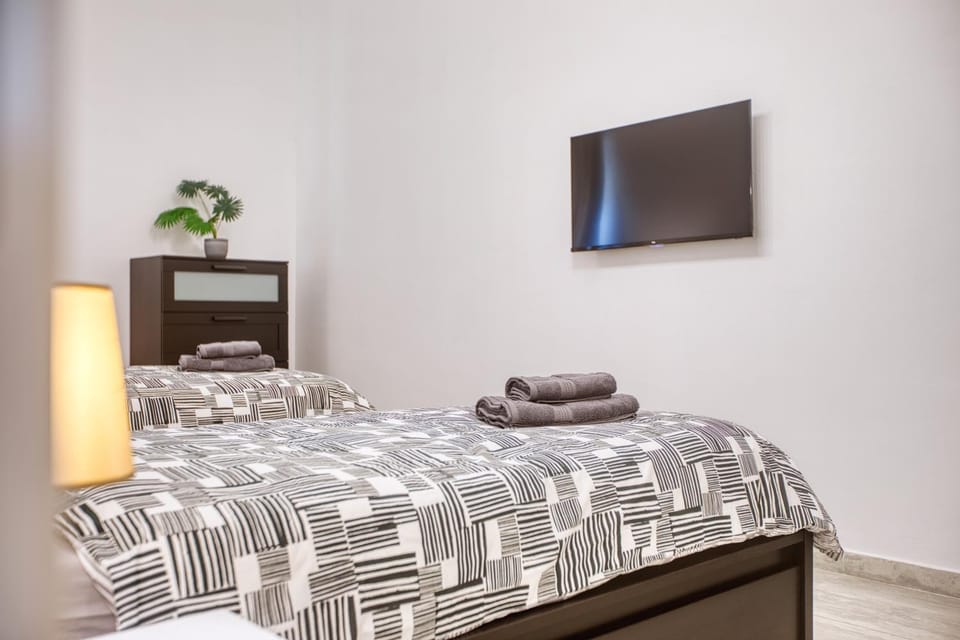 Balluta Harbour View Apartment in Saint Julians