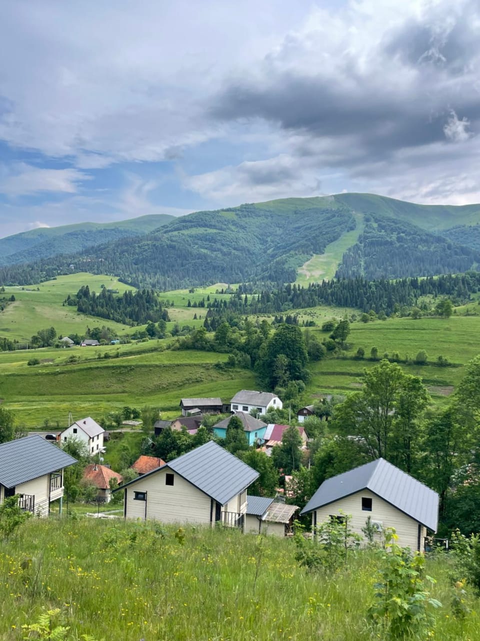 Tri houses House in Ukraine