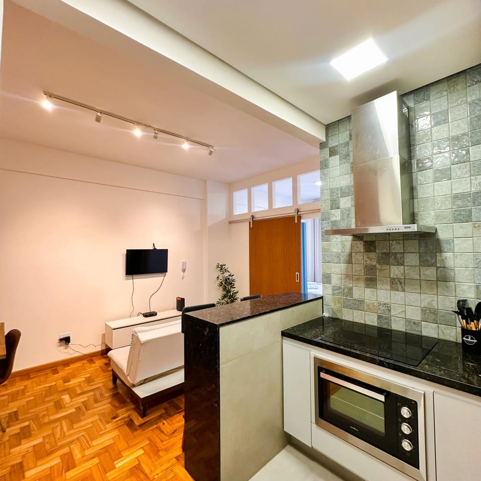 TV and multimedia, Kitchen or kitchenette, stove