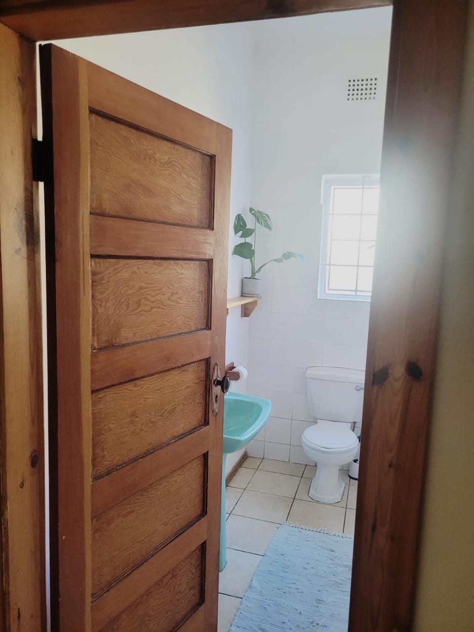 Muizenberg Surfers Lodge Bed and Breakfast in Cape Town