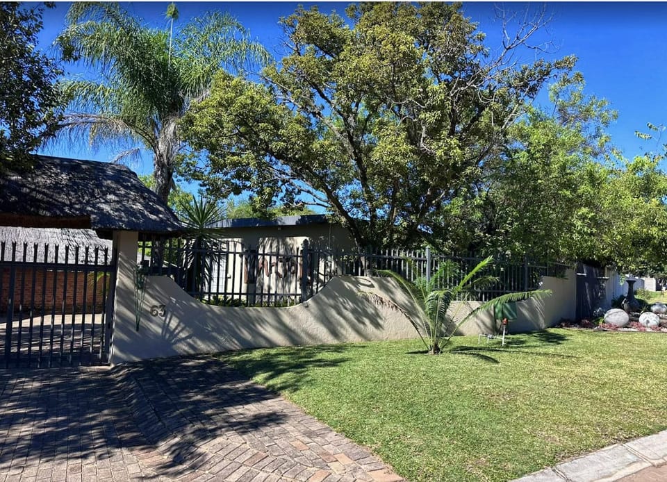 Anja Guesthouse Bed and Breakfast in South Africa