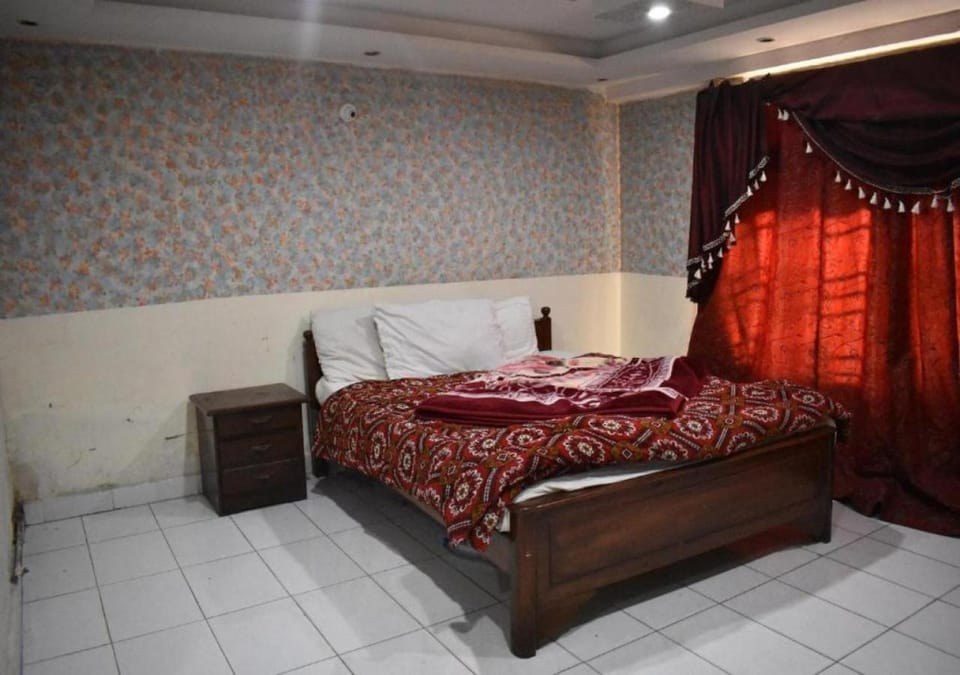 Mughal E Azam Hotel Mall Road Murree Hotel in Punjab