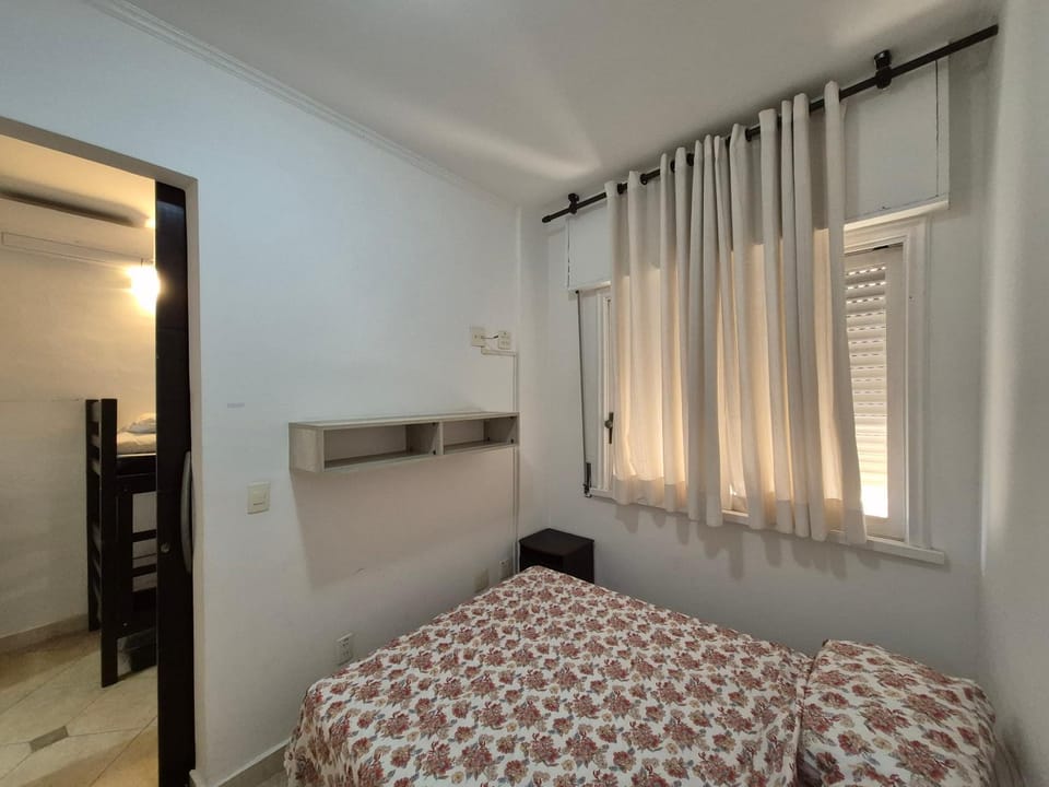 Apartamento na Praia Ed Enseada Apartment in Santos
