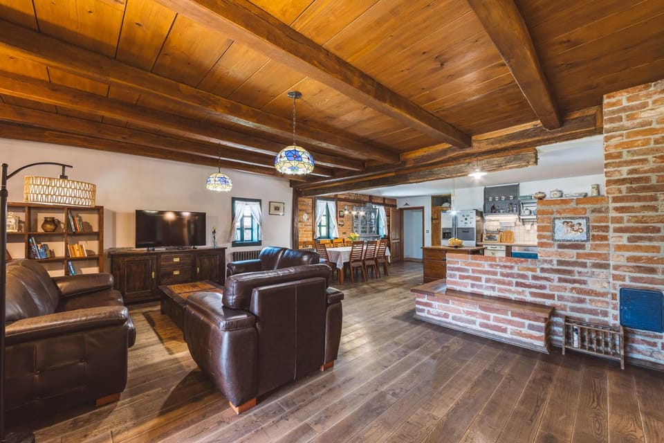 TV and multimedia, Living room, Dining area, kitchen