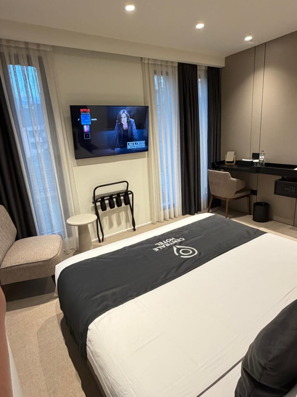 Photo of the whole room
