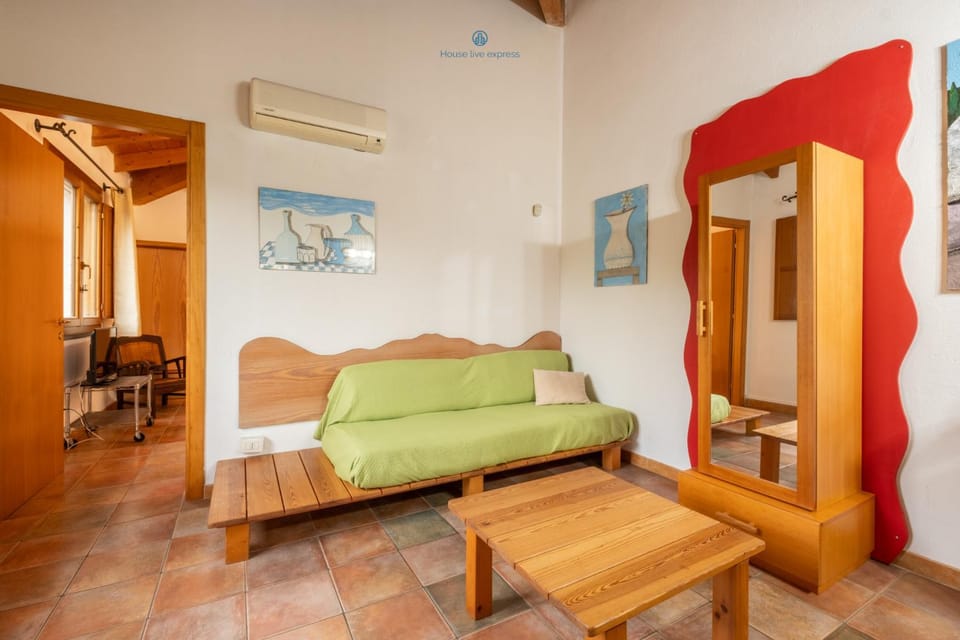 Locandiere Suite-House Live Express Bed and Breakfast in Quartu Sant'Elena