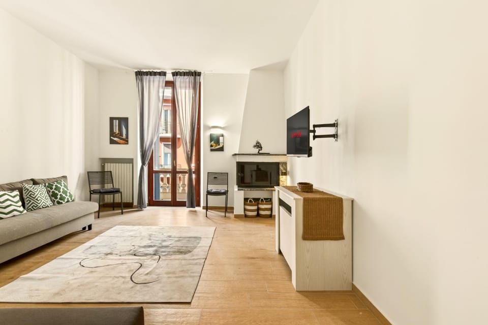 Bocconi I NABA I Navigli - Brioschi - 5 guests Apartment in Milan