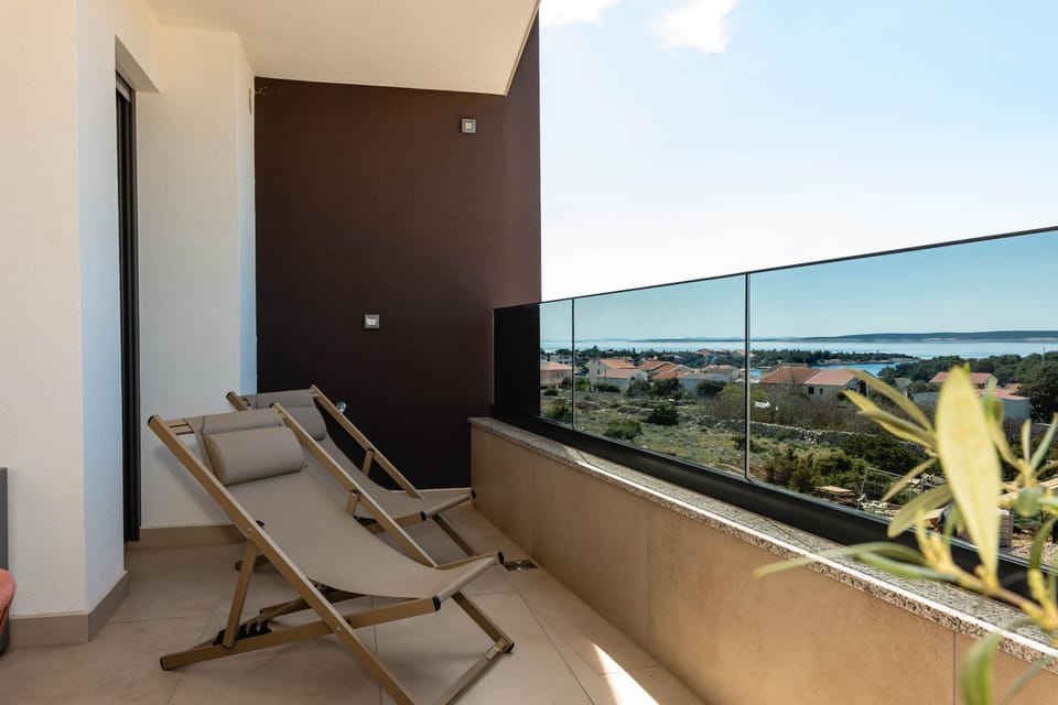 Day, Natural landscape, View (from property/room), Balcony/Terrace, Sea view, sunbed