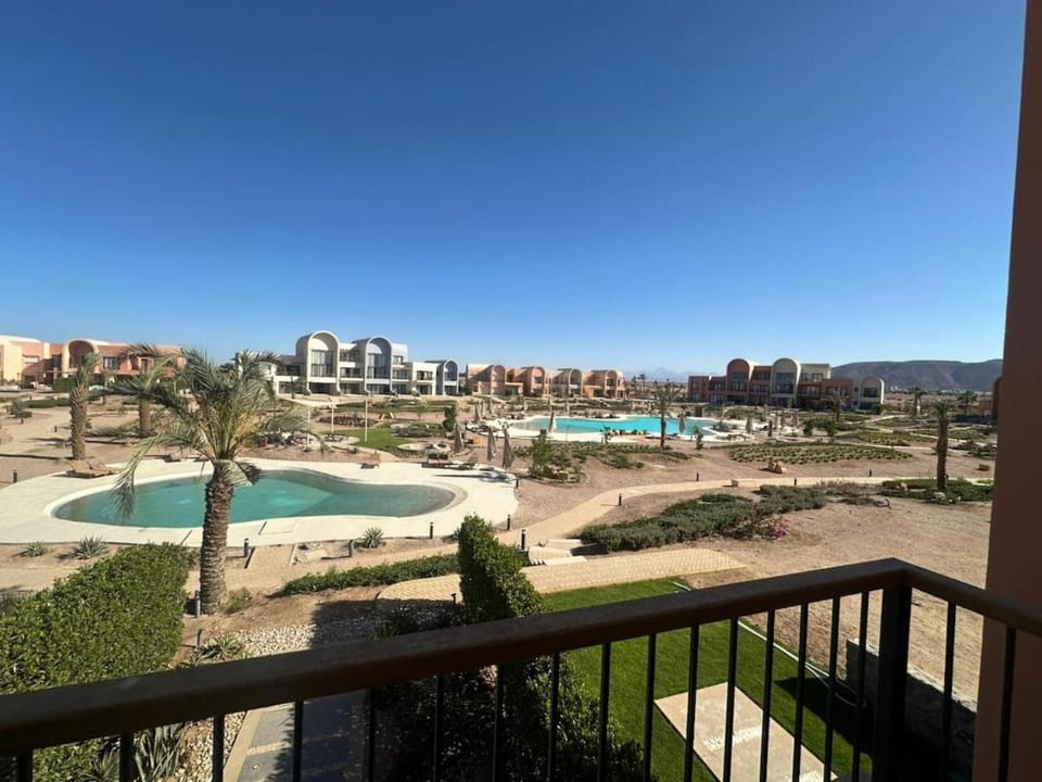 Cozy 1BR Duplex Retreat in Kamaran Apartment in Hurghada
