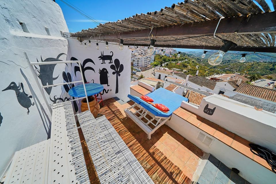 Property building, Day, View (from property/room), Balcony/Terrace, Landmark view, Mountain view, Sea view, Street view