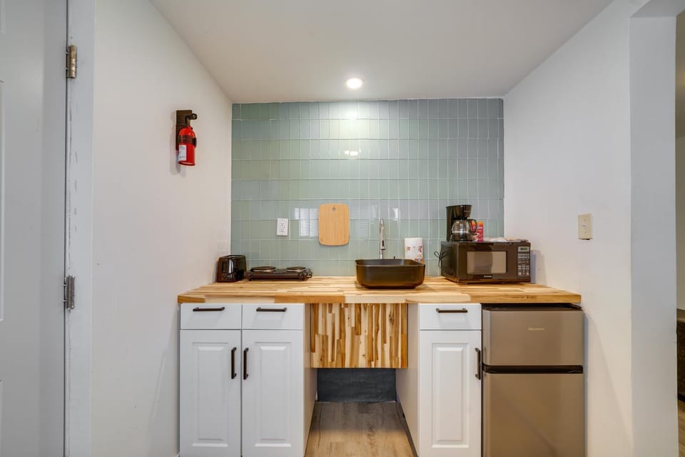 Walkable Hinton Getaway: Raft New River Gorge! Apartment in West Virginia