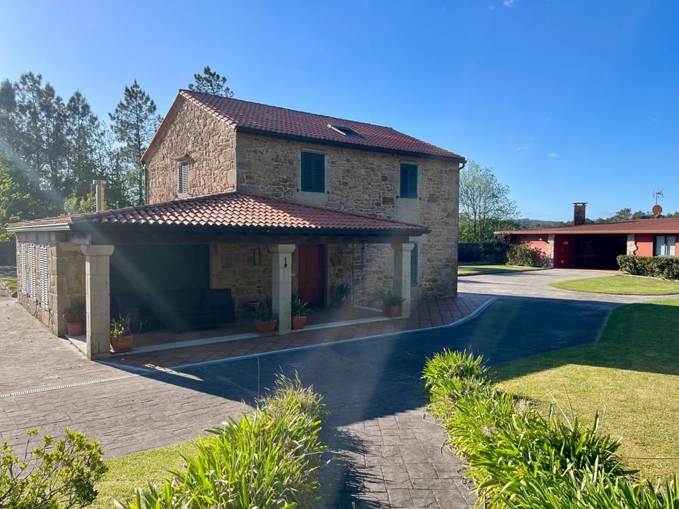 Off site, Garden