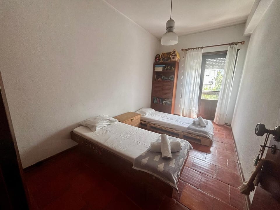 Cosy and Comfortable Apartment in Sesimbra