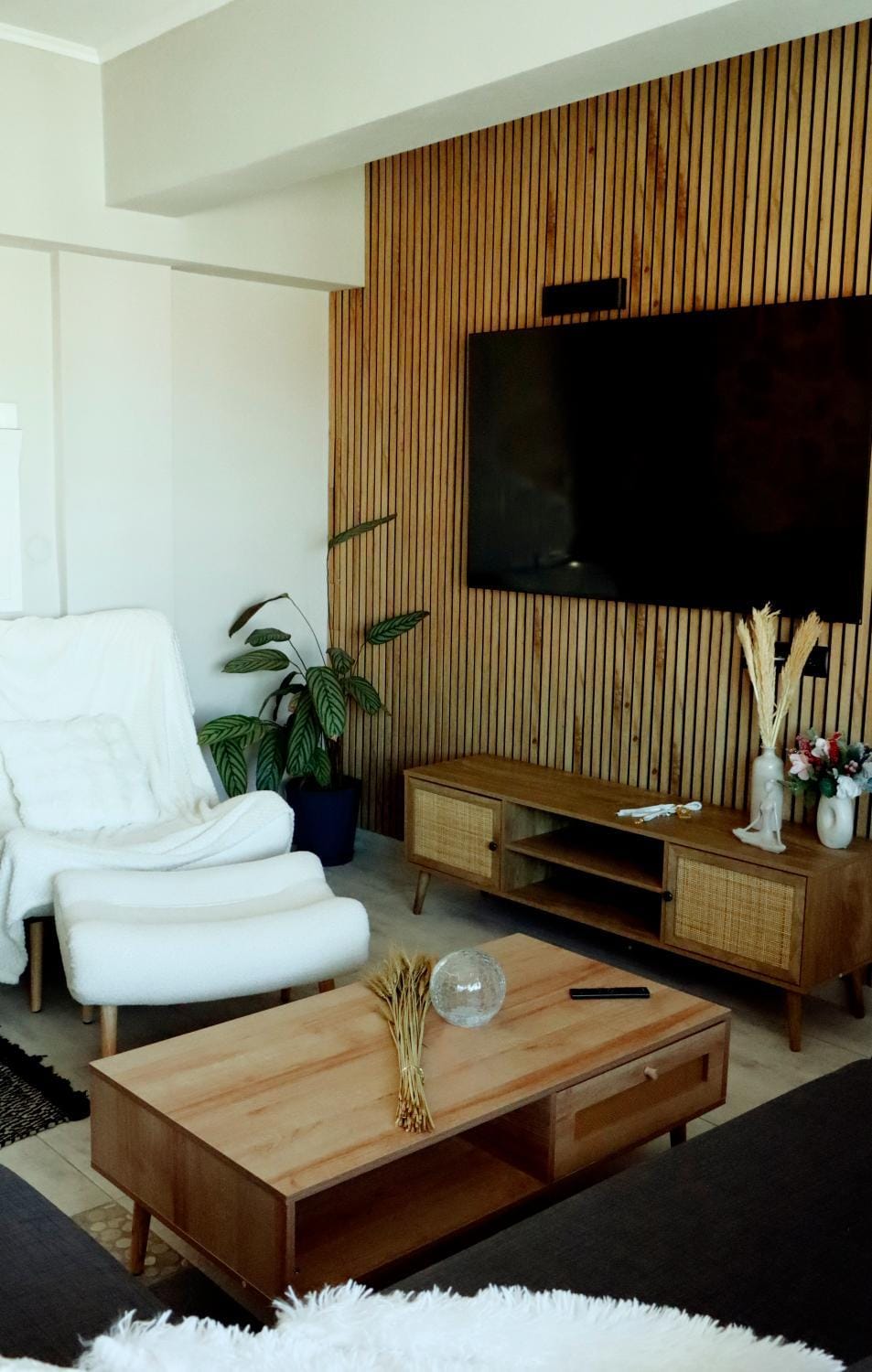 Mountain Aura - Stylish Escape Apartment in Euboea