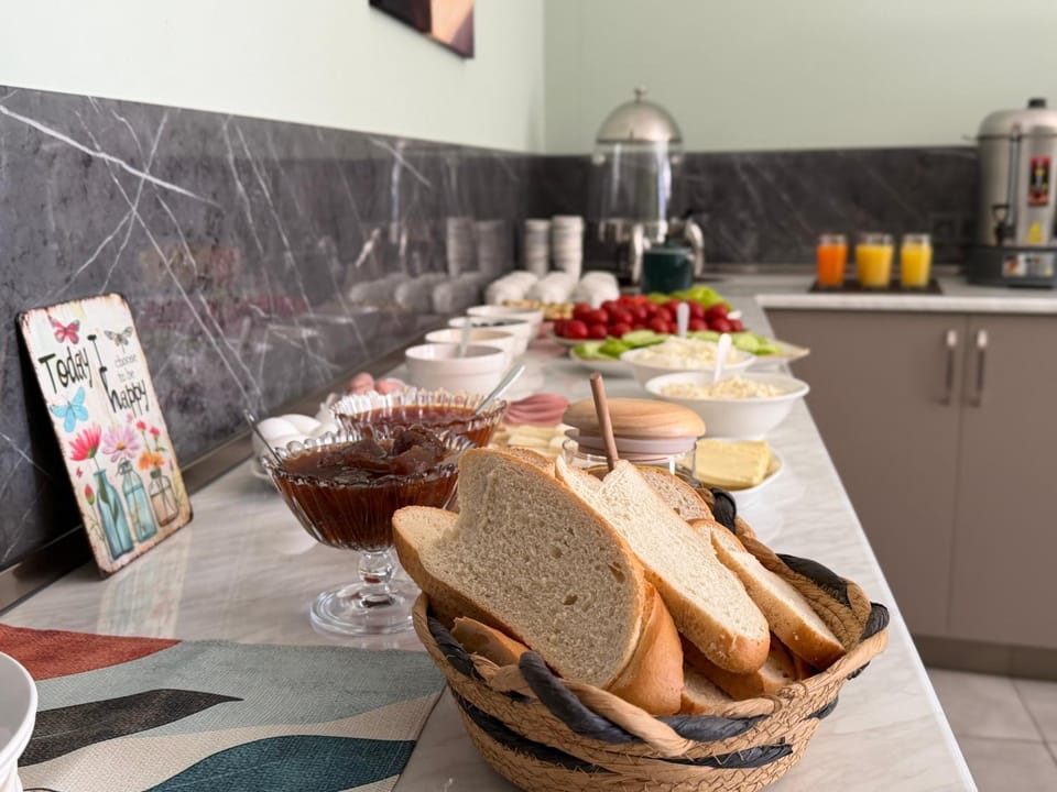 Food and drinks, Food, Breakfast