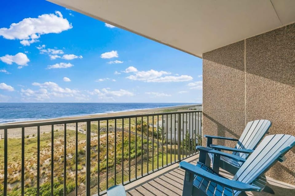 Sea Colony Ocean 5th floor condo with free WiFi elevator & balcony House in Sussex County