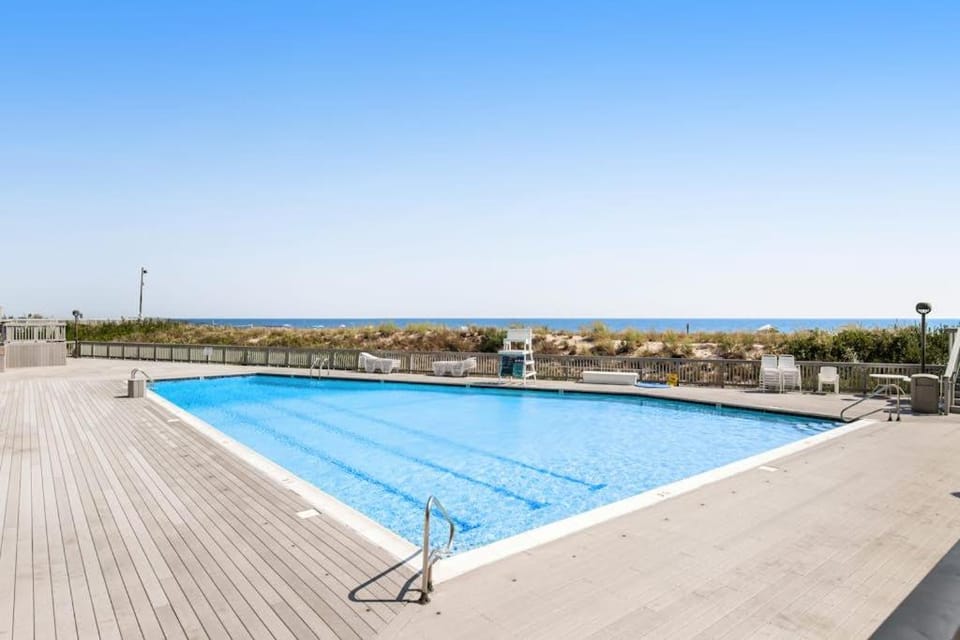 Sea Colony Ocean 1st floor condo with pool tennis court & elevator House in Sea Colony