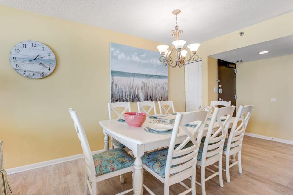 Sea Colony Ocean 5th floor condo with gym elevator & free WiFi House in Sussex County