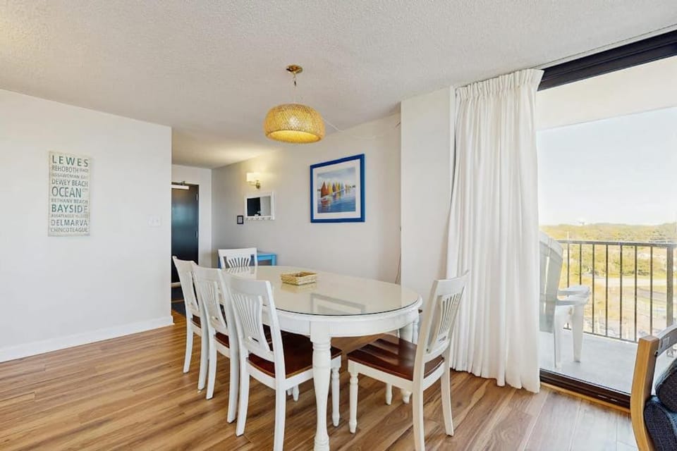 Sea Colony oceanfront condo with pool hot tub sauna basketball elevator House in Sea Colony