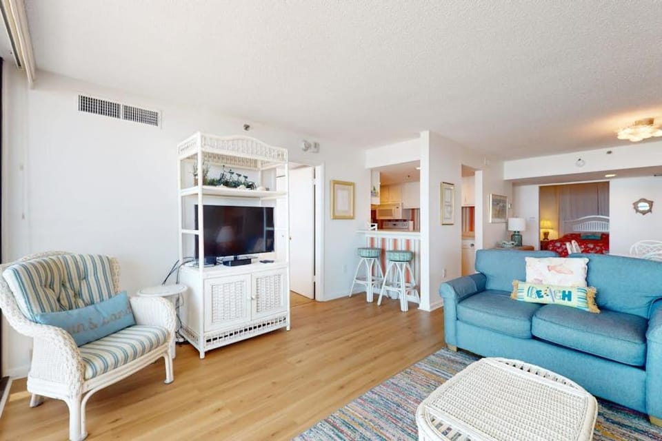 Sea Colony Ocean 4th floor condo with gym sauna & balcony House in Sussex County