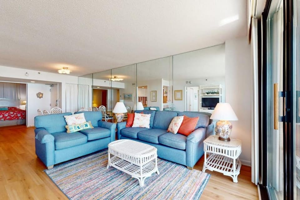 Sea Colony Ocean 4th floor condo with gym sauna & balcony House in Sussex County