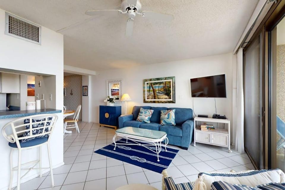 Sea Colony Ocean 3rd floor condo with elevator gym & pool House in Sea Colony