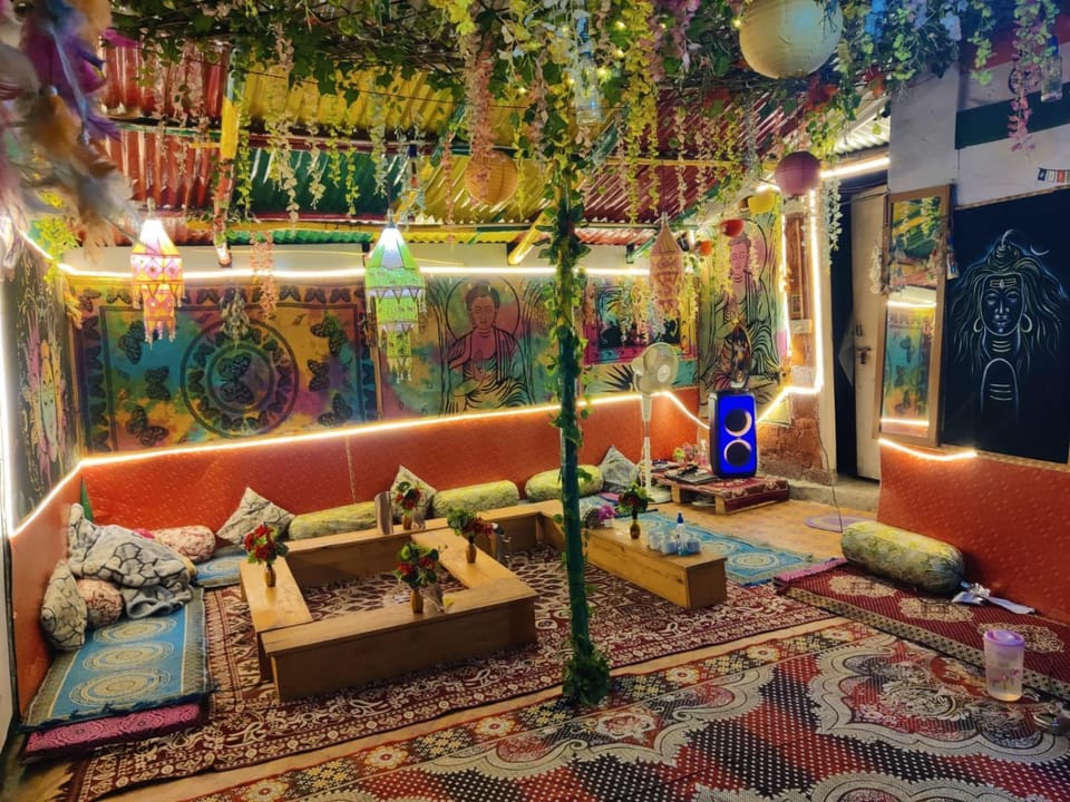 Manali Base Camp & Cafe Campground/ 
RV Resort in Manali