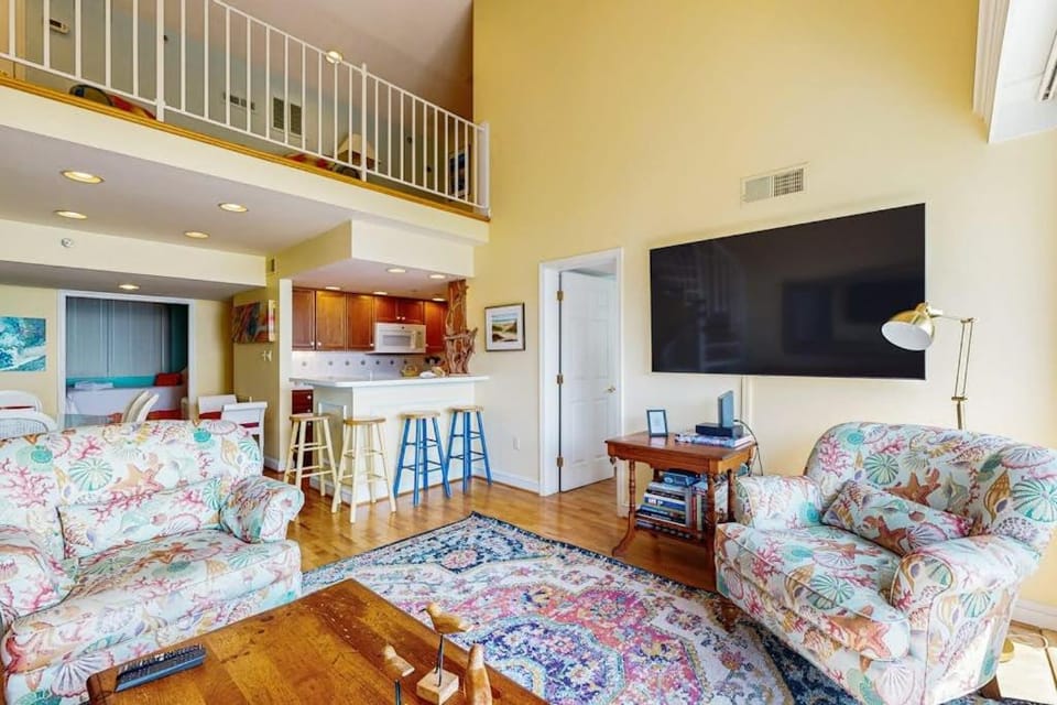 Sea Colony Ocean 9th floor condo with elevator basketball court & free WiFi House in Sussex County
