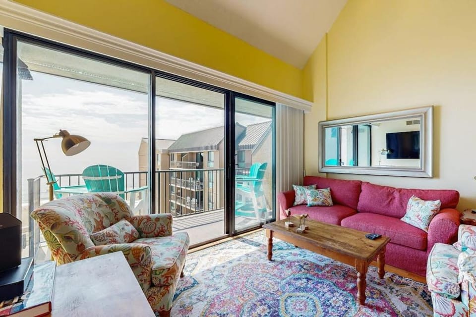Sea Colony Ocean 9th floor condo with elevator basketball court & free WiFi House in Sussex County