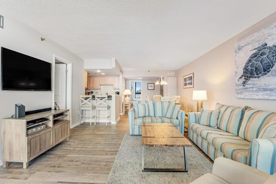 Sea Colony Ocean 4th floor condo with free WiFi balcony & pool House in Sussex County